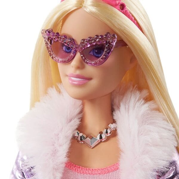Papusa Barbie By Mattel Modern Princess Theme Cu Accesorii - Imagine 3
