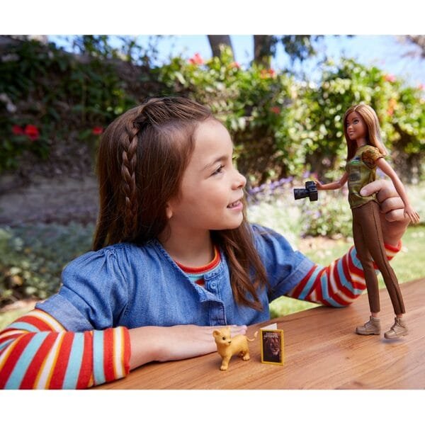 Papusa Barbie By Mattel National Geographic Fotojurnalista - Imagine 2