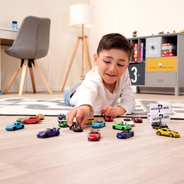 Set Masinute Majorette Porsche Discovery Cu 22 Masinute - Imagine 10