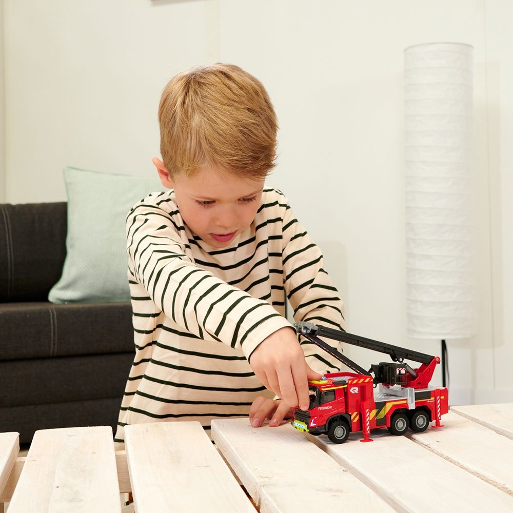 Masina de pompieri Majorette Volvo Fire Engine 11 Masina de pompieri Majorette Volvo Fire Engine - Image 10