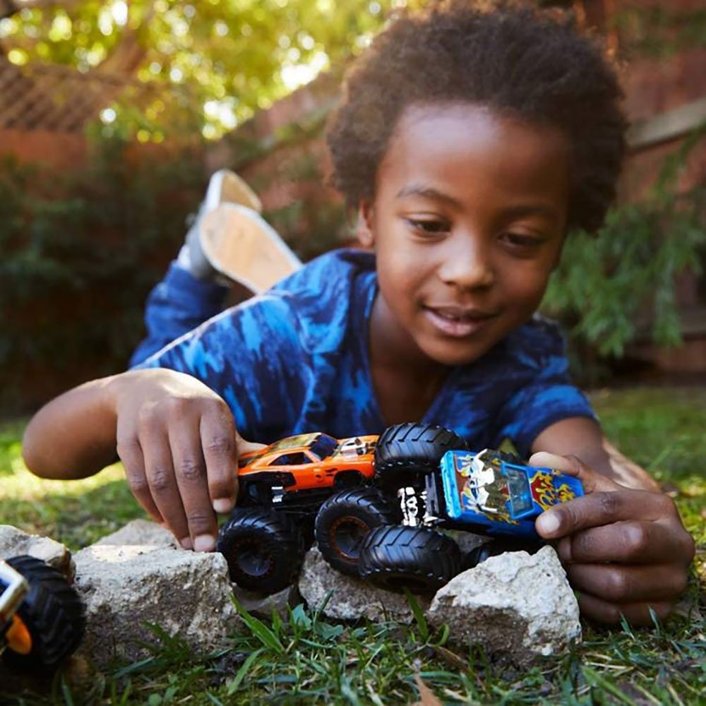 Set Hot Wheels by Mattel Monster Trucks Raijyu vs Kovmorj 5 Set Hot Wheels by Mattel Monster Trucks Raijyu vs Kovmorj - Image 4