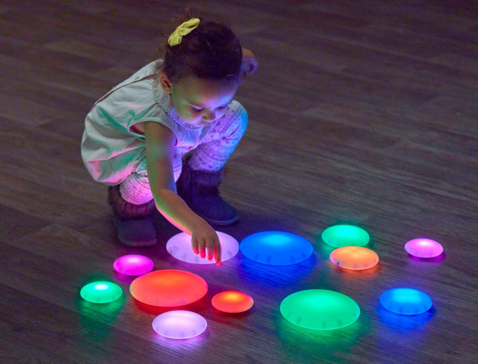 TTS Glow Pebbles 12pk
