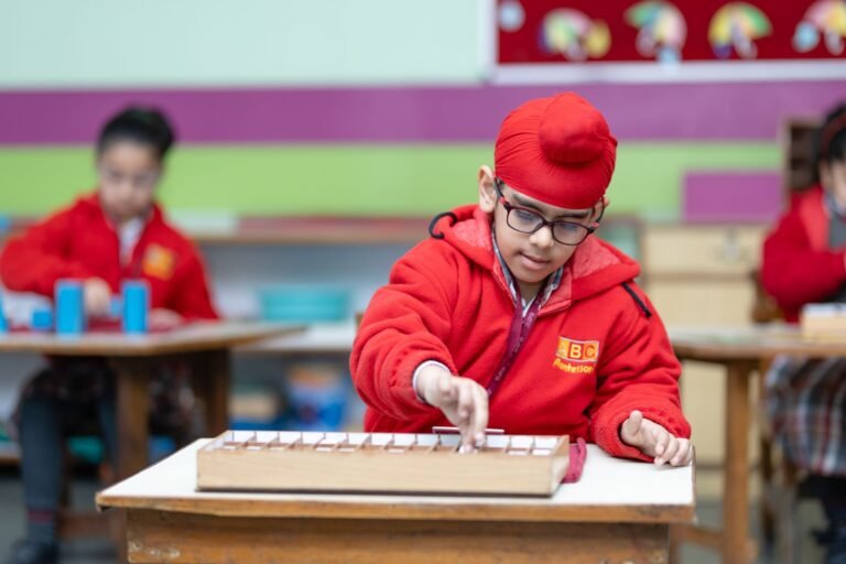 Top 5 Motive pentru Care LEGO featured 1