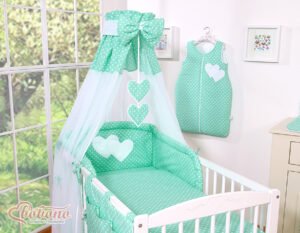 Baldachinul făcut din șifon - Hanging Hearts cu puncte albe pe mentă