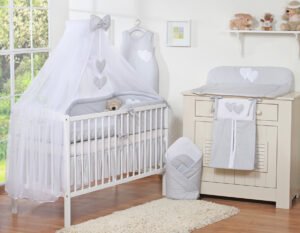 Set de așternut de 5 piese cu plasă de țânțari - Hanging Hearts gri