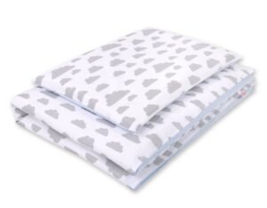 Set de lenjerie de pat pentru bebeluși din bumbac 2 bucăți 120x90 cm - nori gri/albastru